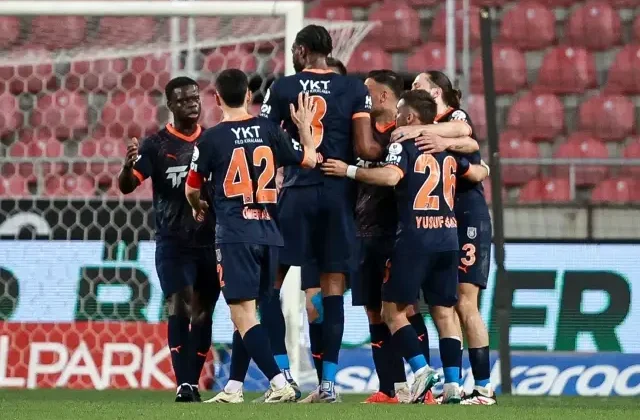 RAMS Başakşehir, Atakaş Hatayspor’u 4 golle geçti