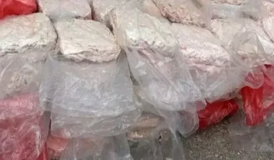 Şırnak’ta kamyon kasasında 2,5 ton kaçak et ele geçirildi