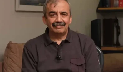 Sırrı Süreyya Önder, vasiyetini bir cenaze töreninde açıklamış