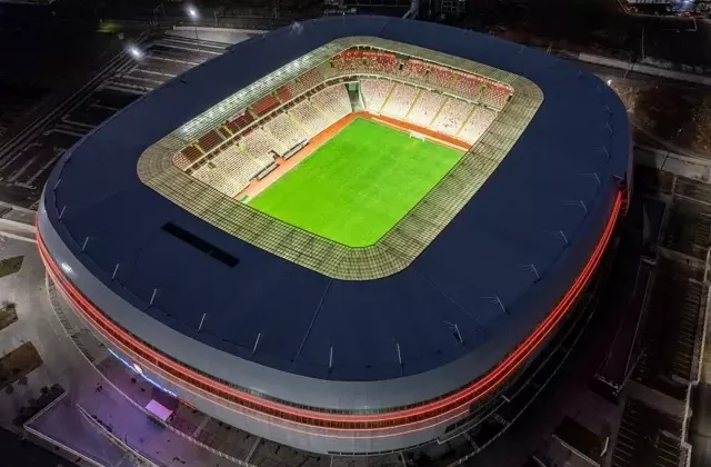 Süper Lig’den düşen takımın yıldızı hocasını suçladı