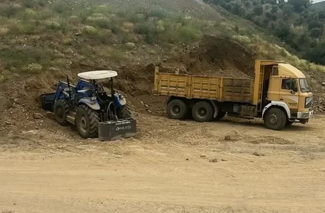 Toprağın altında kalan işçi hayatını kaybetti
