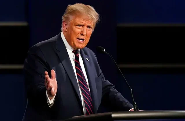Trump, AB’ye uygulanacak yüzde 50’lik tarifeyi erteledi