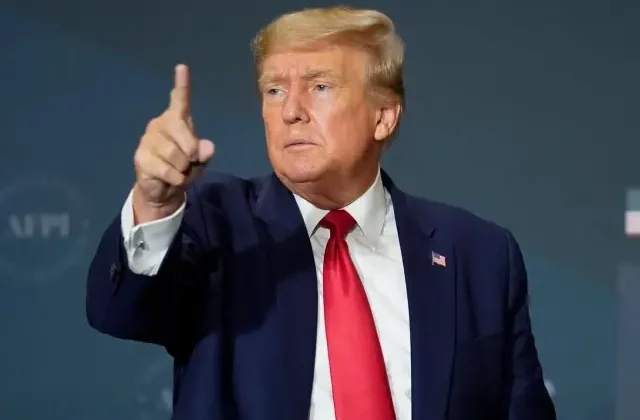 Trump tarih verdi! AB’ye ek yüzde 50 gümrük vergisi geliyor