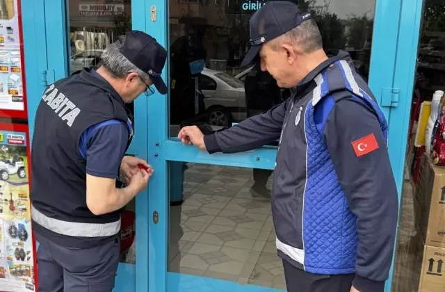 Ünlü zincir markette bozuk ürün skandalı! 3 şube kapatıldı
