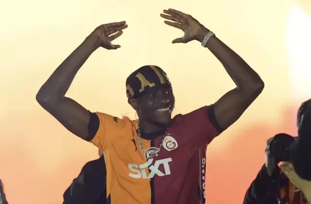 Victor Osimhen’den herkesin beklediği transfer cevabı