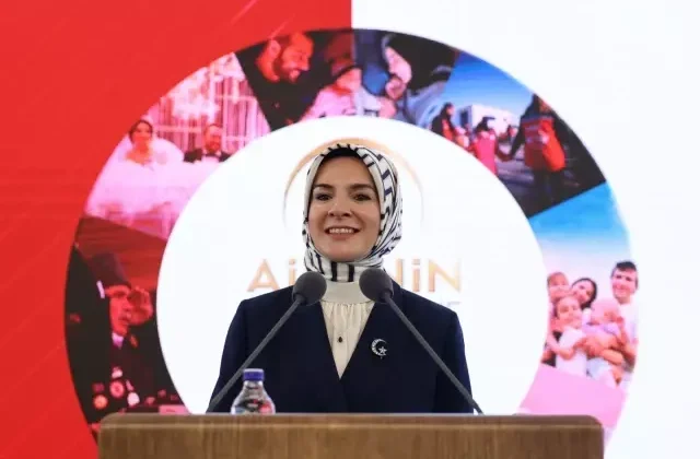 Yaşlı ve engelli aylıkları hesaplara yatırılmaya başlandı
