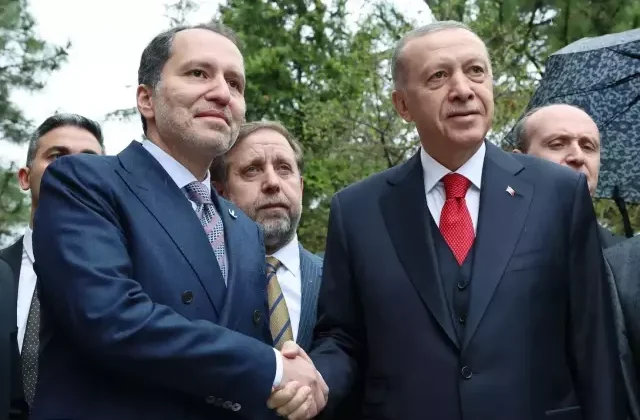 Yeniden Refah Partisi’nden “Yeni Anayasa” çıkışı: Ancak bu şartla destek veririz