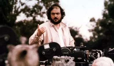 Yönetmen Kubrick’in 14 yıl yaşadığı evi satışa çıkarıldı, fiyatı dudak uçuklattı