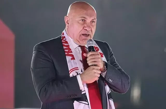Yüksel Yıldırım’dan Fenerbahçe’ye olay sözler: Derbide akılları çelişti