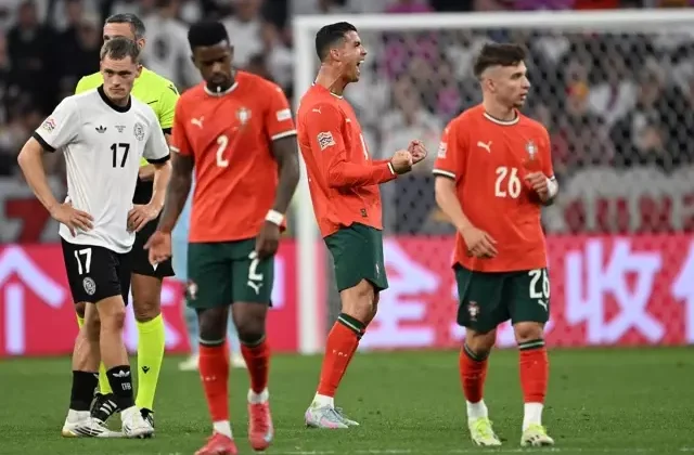 40 yaşındaki Ronaldo durmuyor! Ülkesini finale taşıdı