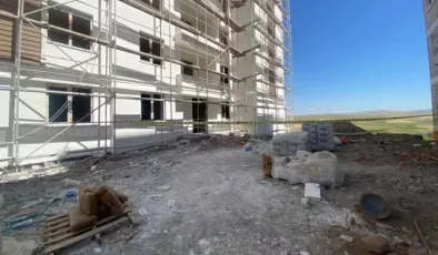 71 yaşındaki inşaat işçisi ilk gününde canından oldu