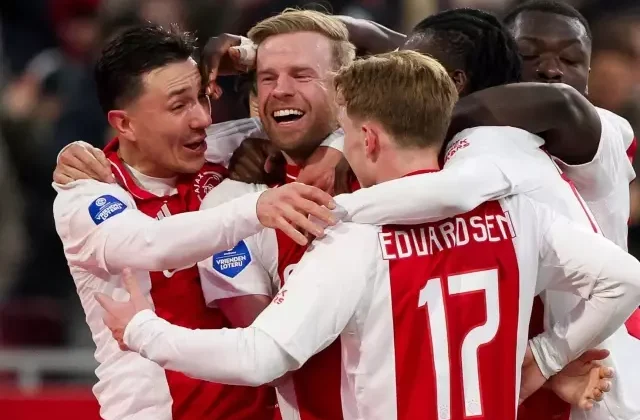 Ajax, 7 oyuncusunu takımdan yolluyor