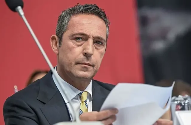 Ali Koç’un transfer teklifi yaptığı yıldız oyuncu futbolu bırakma kararı aldı