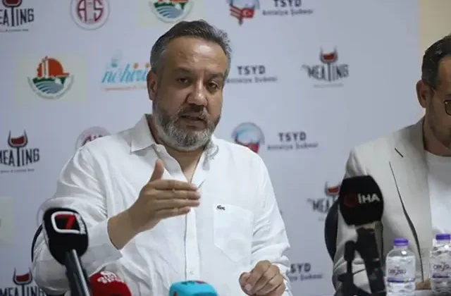 Antalyaspor’da Sinan Boztepe görevini bırakıyor