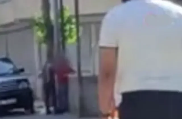 Arnavutköy’de bir kadın sokak ortasında darbedildi