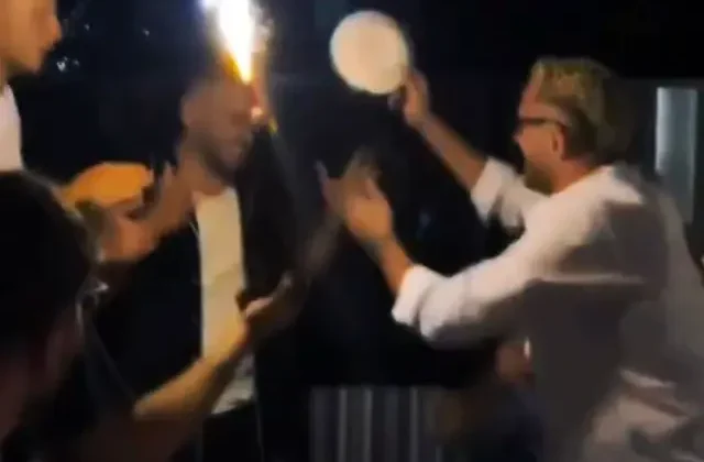Barış Alper Yılmaz, arkadaşının kafasında tabak kırdı