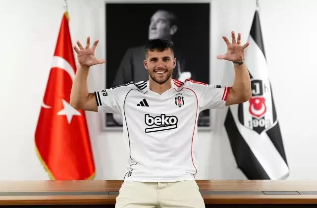 Beşiktaş, David Jurasek’i kadrosuna kattığını açıkladı