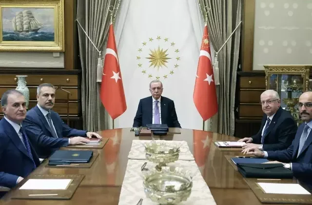 Beştepe’de güvenlik zirvesi! Cumhurbaşkanı Erdoğan başkanlığında İsrail-İran çatışması ele alındı