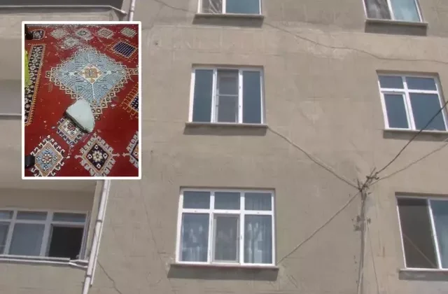 Bina sahibi kiracıların ayakkabıları ve kargolarını çaldı, camlarına taş fırlattı