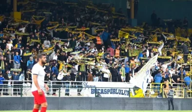 Binlerce Bucasporlu taraftarlar kulübe borcunu kapatmak için sokağa çıkıyor