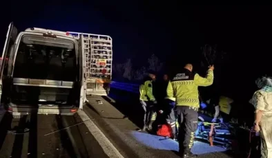 Bolu’da yolcu minibüsü ile tüp yüklü kamyon çarpıştı