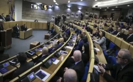 Bosna Hersek’te Meclis oturumu ‘yılan’ nedeniyle ertelendi