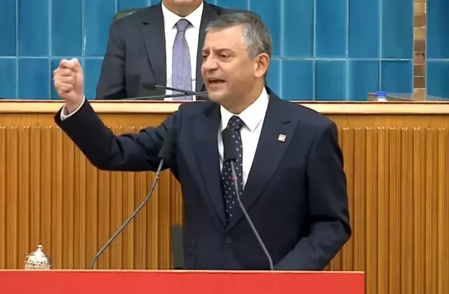 CHP lideri Özel’den kayyum resti: 2 milyon üyemiz alnını karışlar