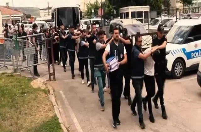 Çok sayıda adrese fuhuş baskını! 23 kadın kurtarıldı