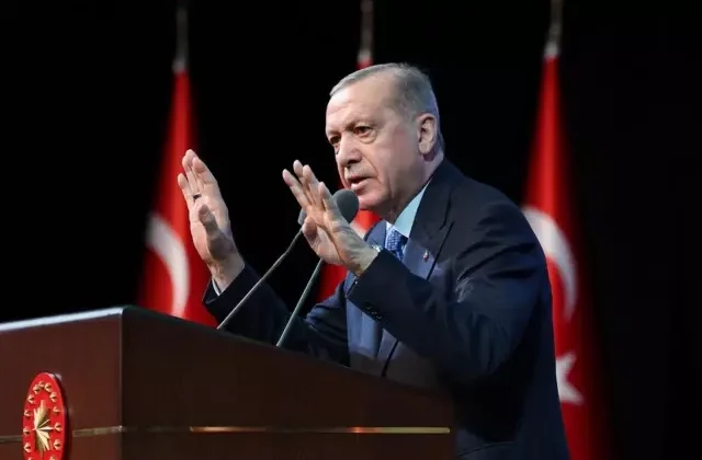Cumhurbaşkanı Erdoğan’ın korumaya aldığı bakan: Bu yıl onu sıkıştırmayın