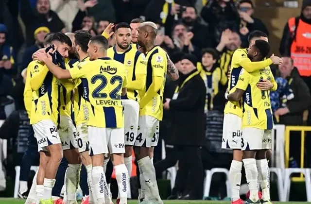 Çuvalla para verecekler! Premier Lig ekibinden Fenerbahçe’nin bel kemiğine kanca