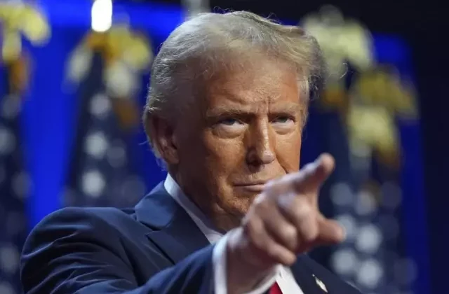 Donald Trump: İsrail ve İran 6 saat içinde başlayacak bir ateşkes konusunda anlaştı