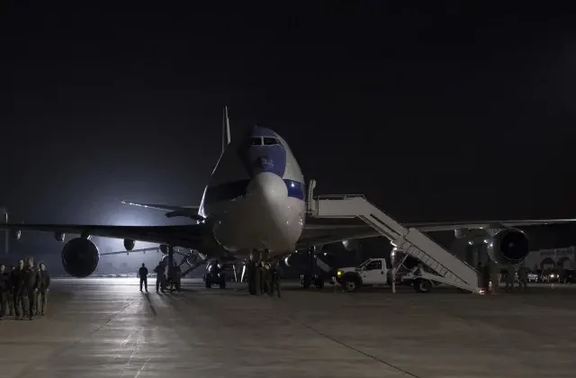 Dünya diken üstünde! ‘Kıyamet uçağı’ gizlice havalandı