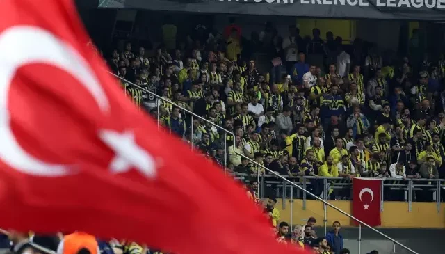 Fenerbahçe’de sürpriz istifa