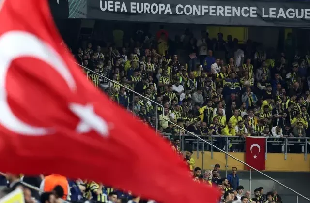 Fenerbahçe’de sürpriz istifa