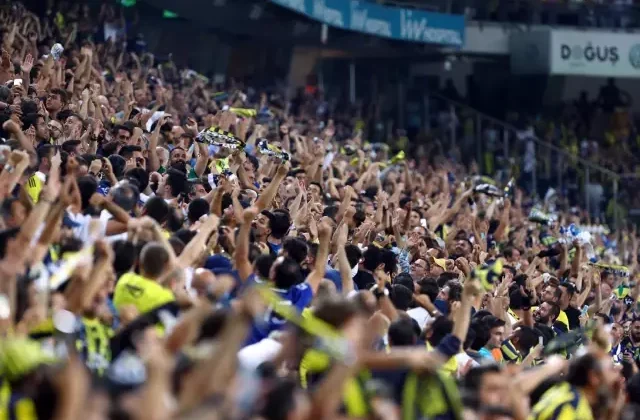 Fenerbahçe’den 77 milyon euroluk yıldıza resmi teklif
