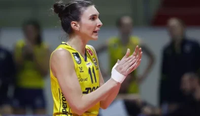 Fenerbahçe’nin efsanelerinden Naz Akyol, Galatasaray’a imza attı