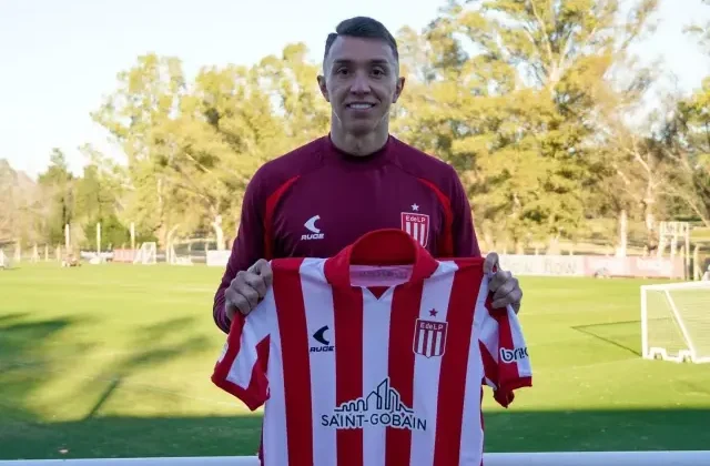 Fernando Muslera Estudiantes’e imza attı