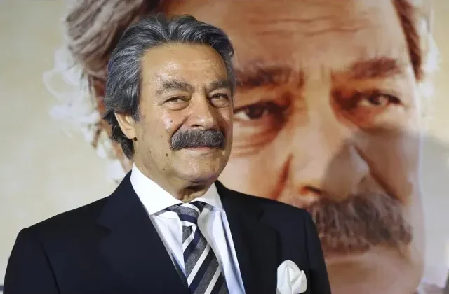 Fizik tedavisi gören Kadir İnanır aylar sonra görüntülendi!