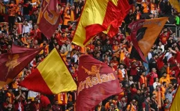 Galatasaray 3 isme teşekkür ederek yollarını ayırdı