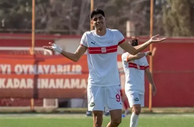 Galatasaray’la anılan genç golcü, 1. Lig ekibine transfer oldu