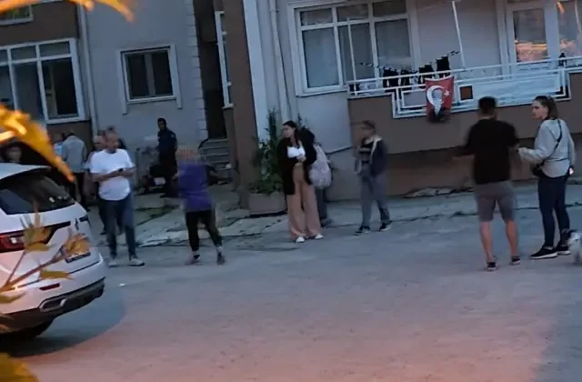 Gelibolu’da cam silerken 2. kattan düşen kadın hayatını kaybetti