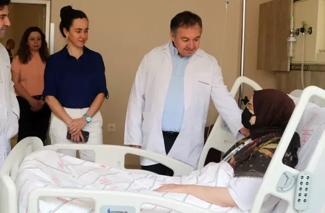 Genç kızın zayıflamak uğruna içtiği bitki çayı, karaciğerini bitirdi