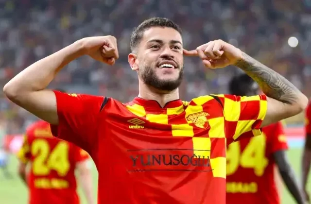 Göztepe, Romulo için yapılan 15 milyon euroluk teklifi reddetti