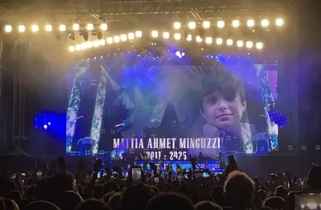 Guns N’ Roses sahnede Mattia Ahmet Minguzzi’yi andı