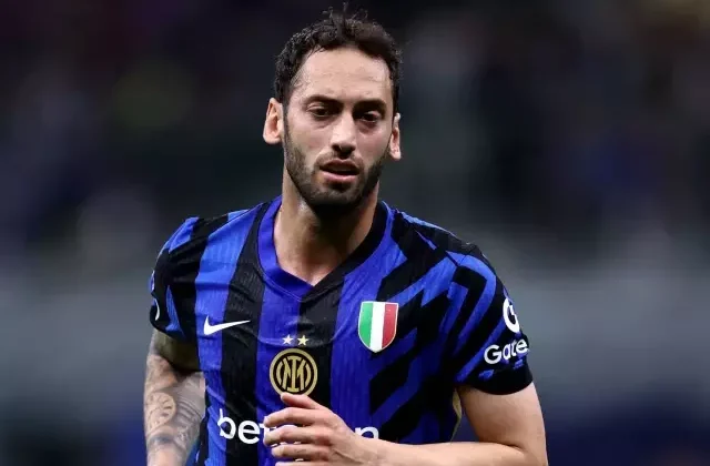 Hakan Çalhanoğlu’ndan Galatasaray cevabı