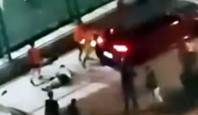 Halı sahada kavga: Önce bıçakladılar sonra ezmeye çalıştılar