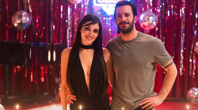 Hande Erçel ve Barış Arduç yine çok konuşuluyor! Ateşli sahneler olay oldu!