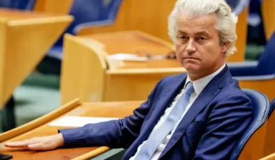 Hollanda’da hükümet düştü