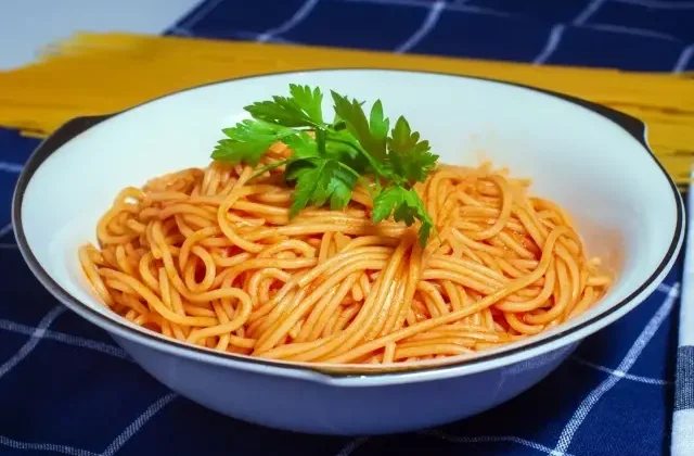 İçinden kurşun çıktı! Ünlü makarna markası için acil toplatma kararı