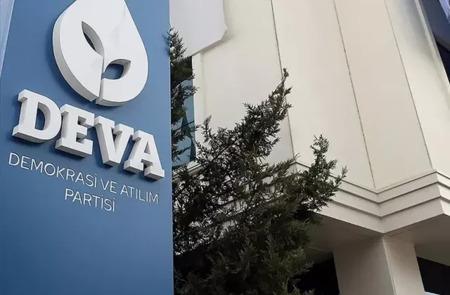 İki milletvekili DEVA Partisi’nden istifa etti